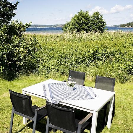 Anfasteroed Gardsvik - Sjoestugan Люнгскіле Екстер'єр фото