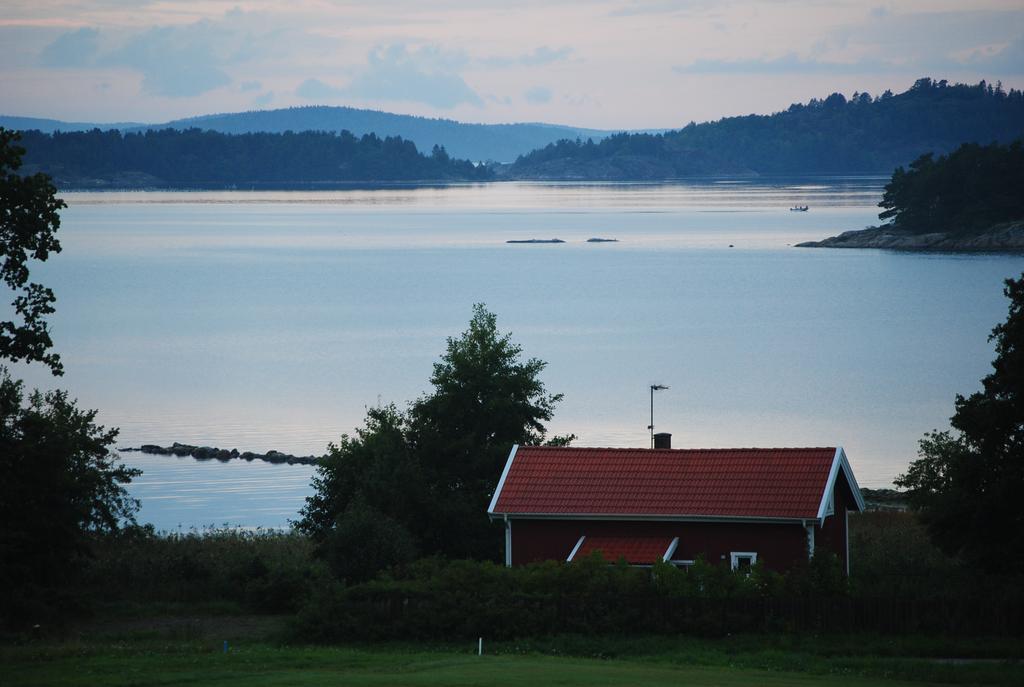 Anfasteroed Gardsvik - Sjoestugan Люнгскіле Екстер'єр фото